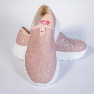 Tênis slip-on infantil rosa com glitter e sola branca grossa, ideal para meninas que buscam estilo e conforto.